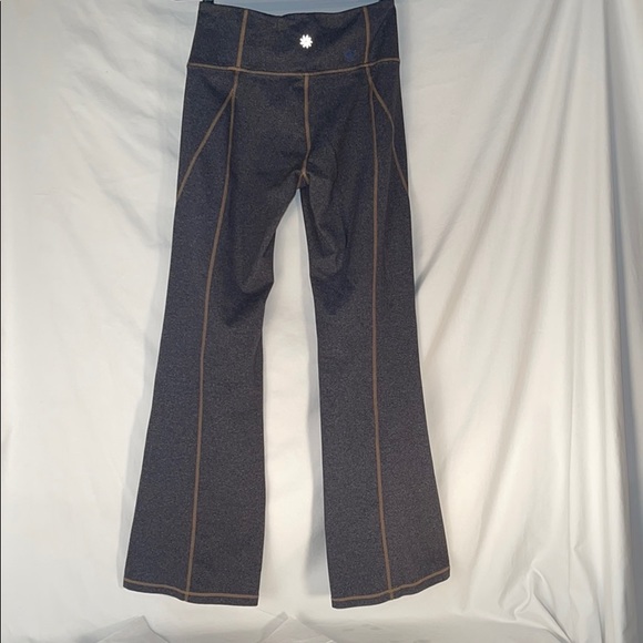 Athleta Yoga Pants! - Picture 2 of 9